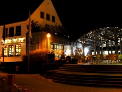 Photo: Zur Stadthalle